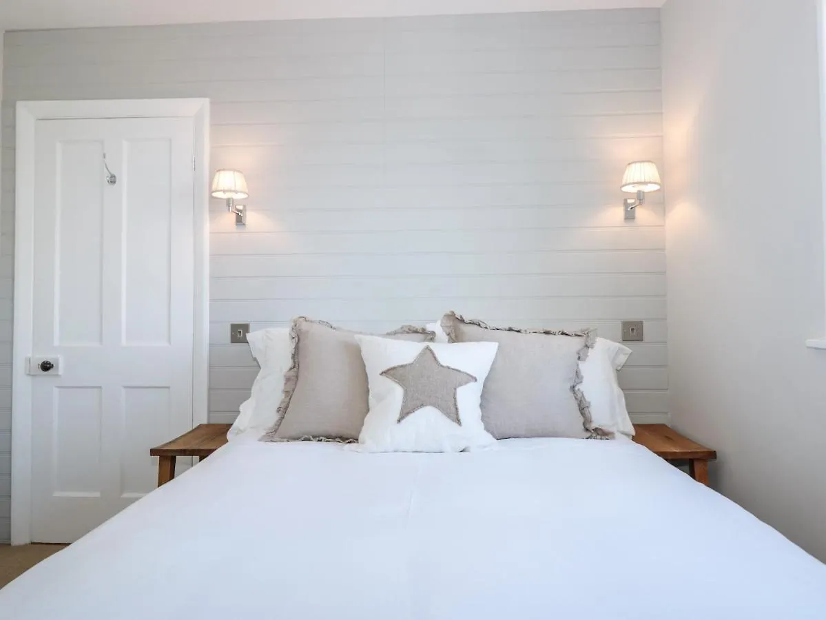 Marroy * Salcombe