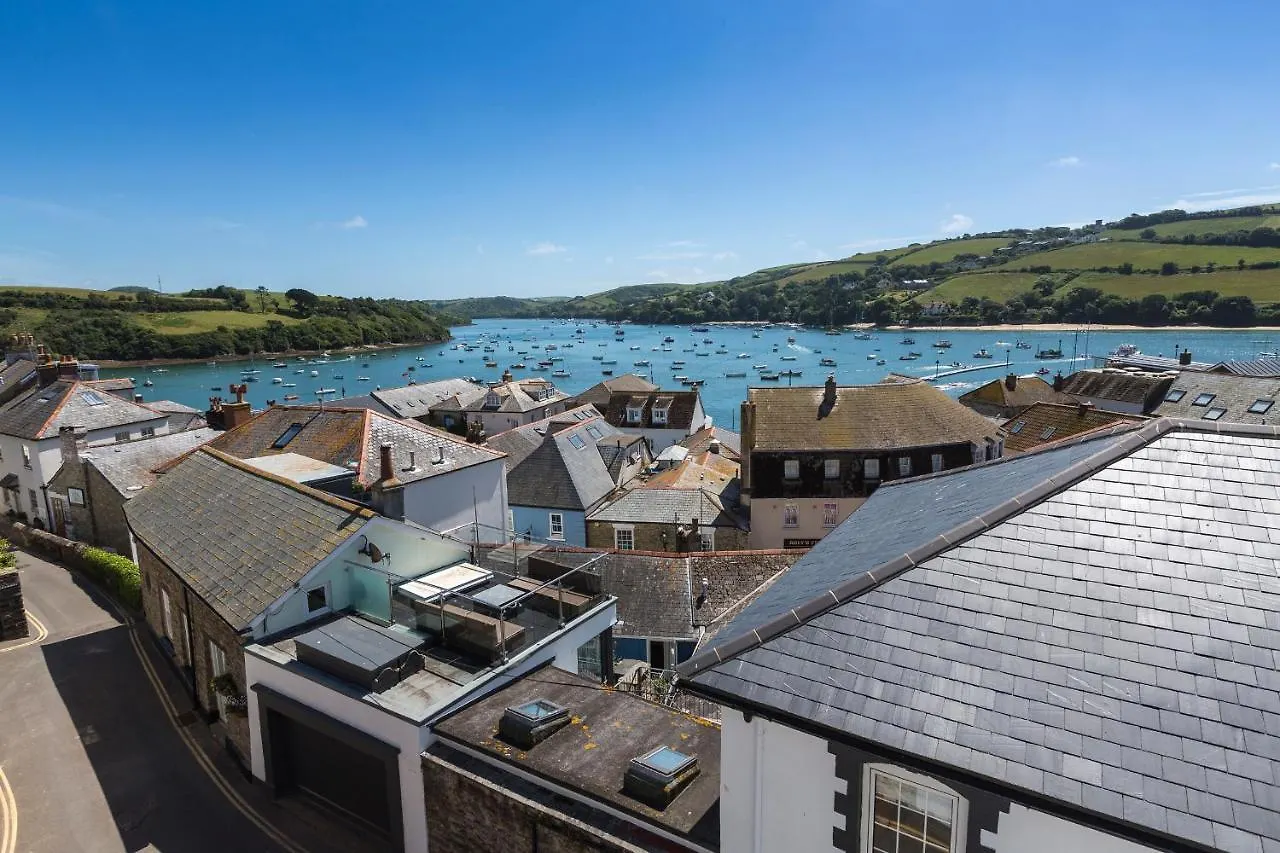 2 Church Hill House Apartment Salcombe
