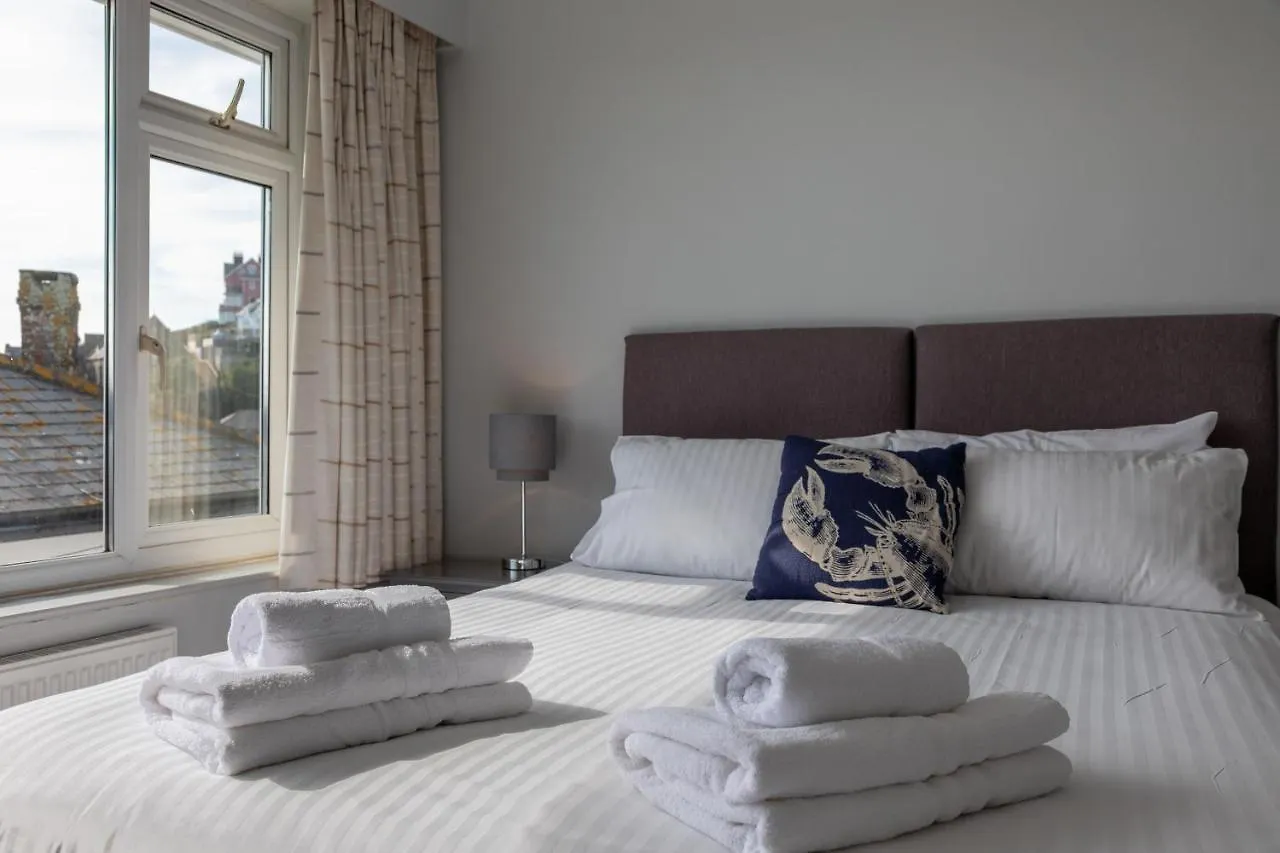 2 Church Hill House Apartment Salcombe