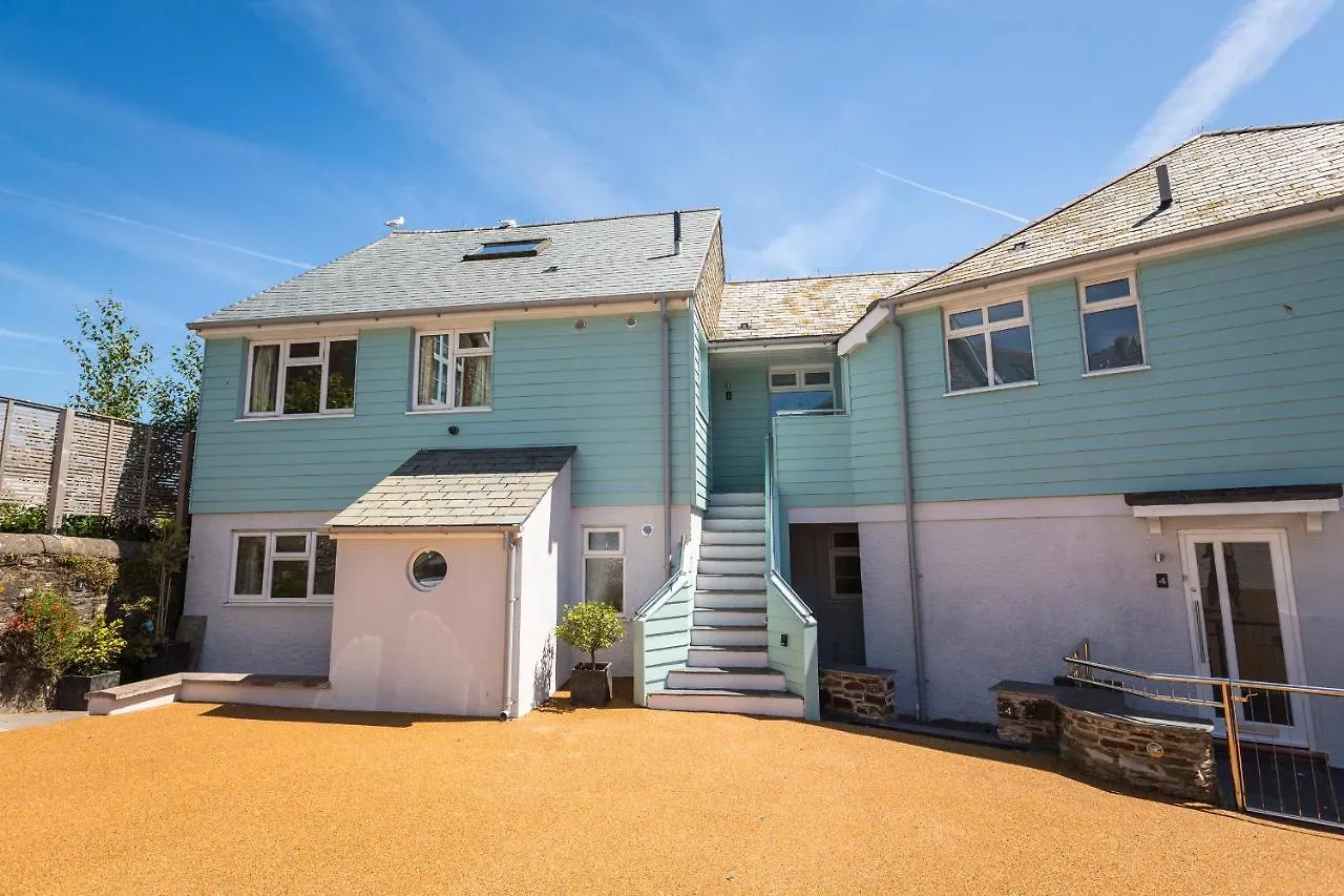 2 Church Hill House Apartment Salcombe