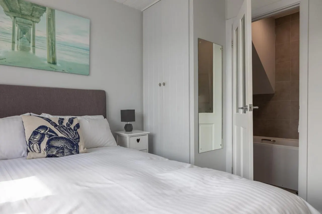2 Church Hill House Apartment Salcombe