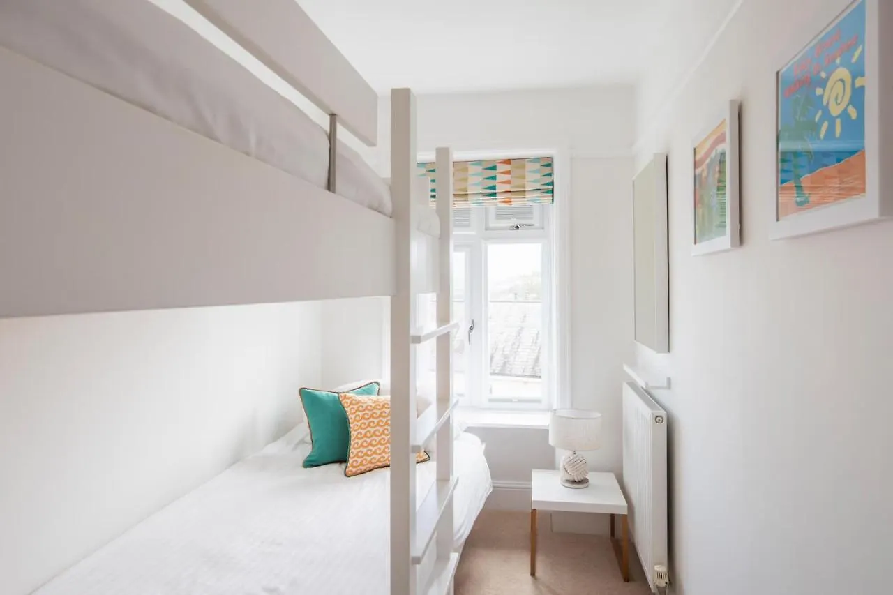 Holiday home Lealholme Salcombe