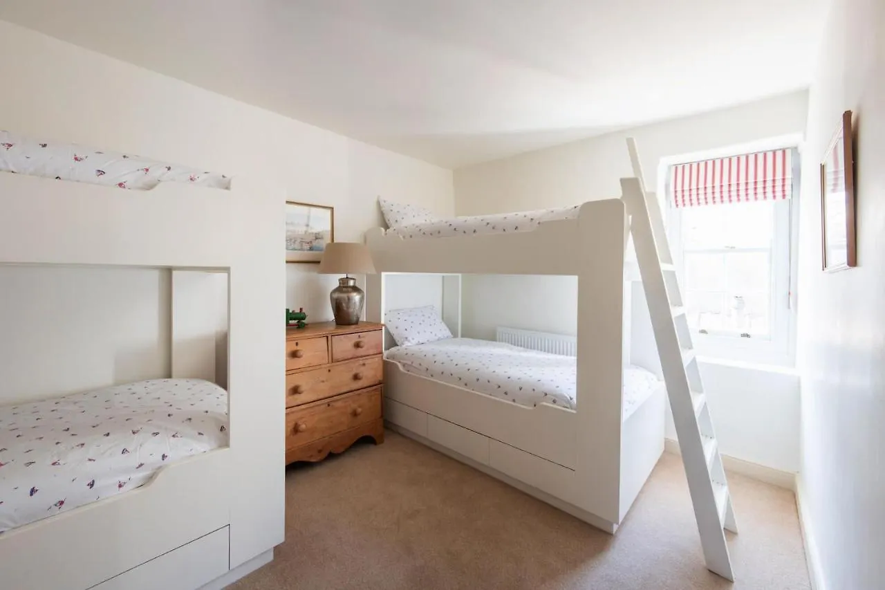 7 Victoria Quay Holiday home