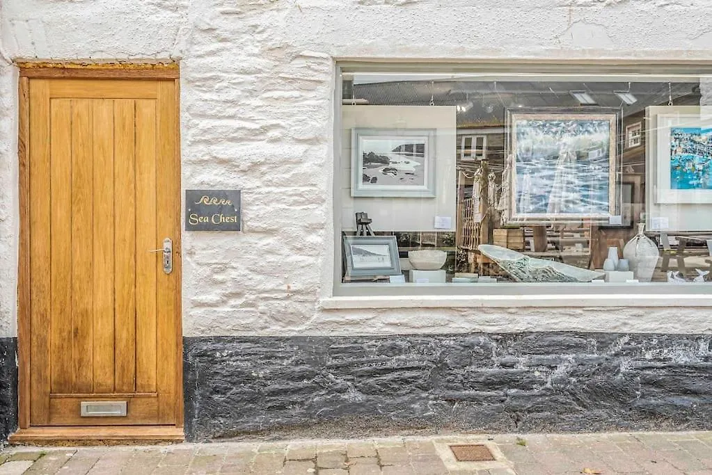 Sea Chest, Waterside Apartment Salcombe