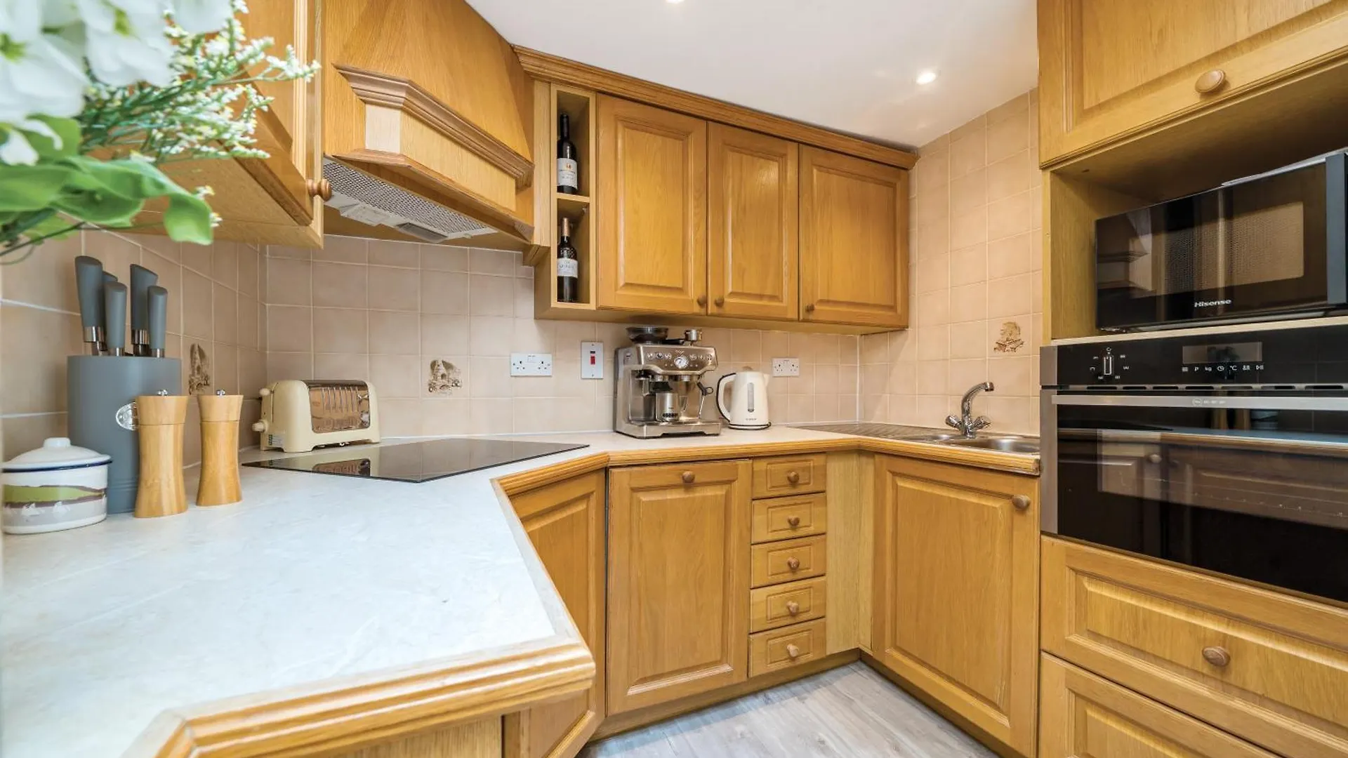 N ° 42 The Salcombe