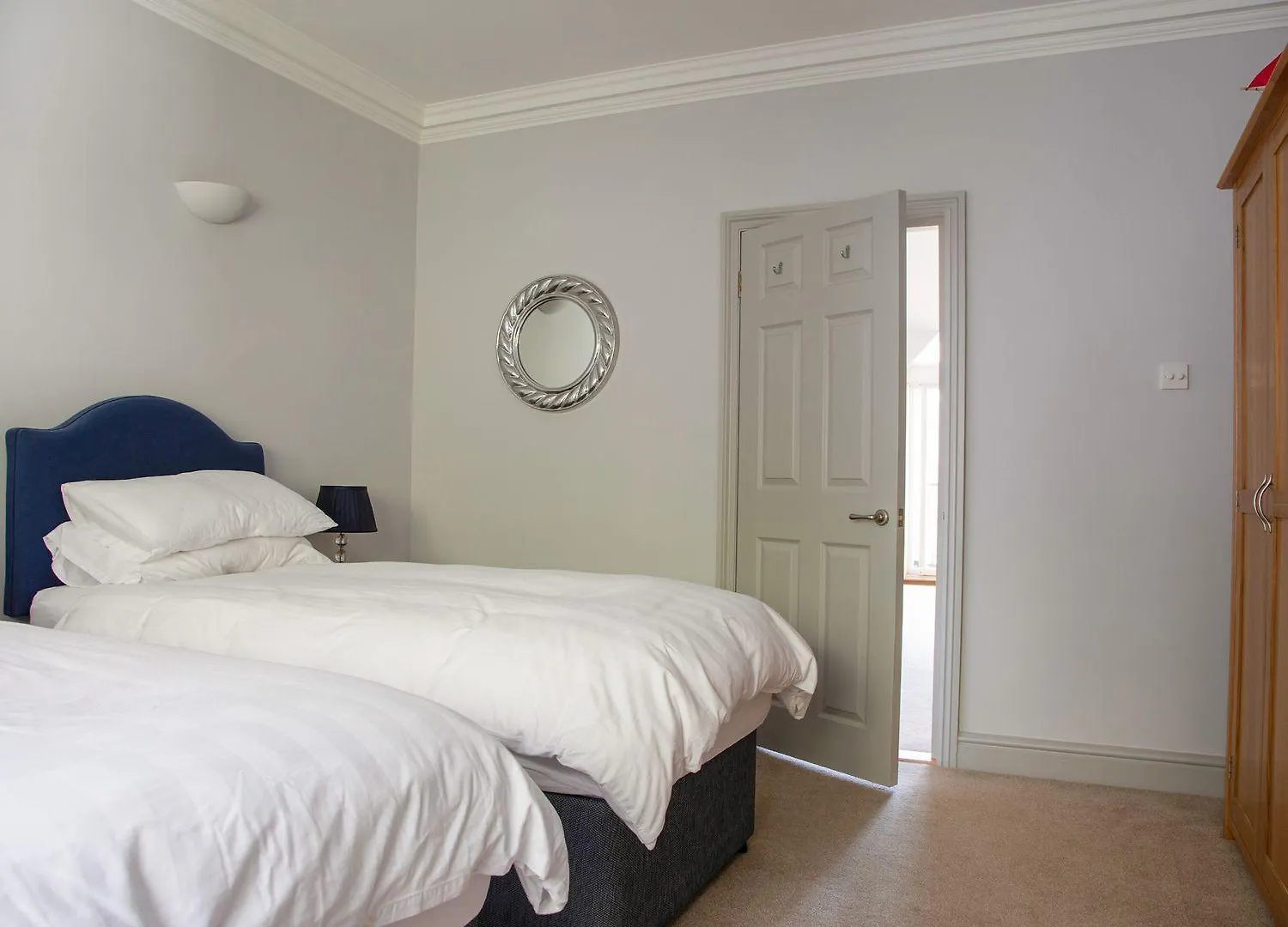 17 St Elmo Court Apartment *