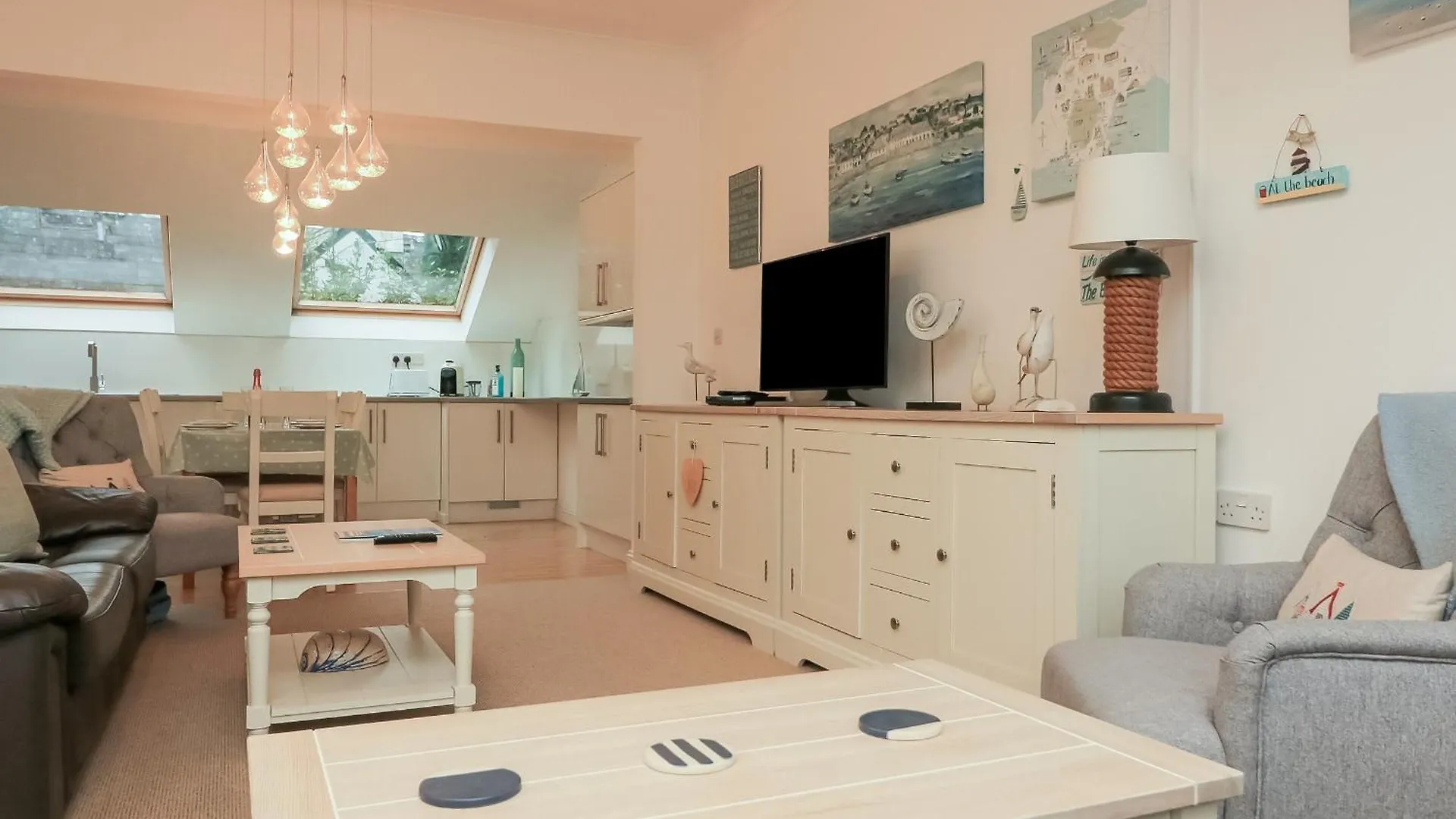 Apartman 22 Bolt Head *