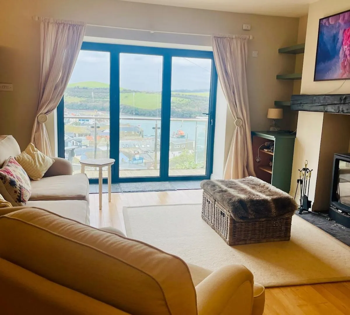 3-bedroom With Stunning Estuary Views Holiday home
