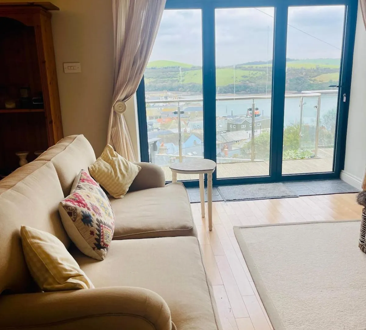 3-bedroom With Stunning Estuary Views * Salcombe