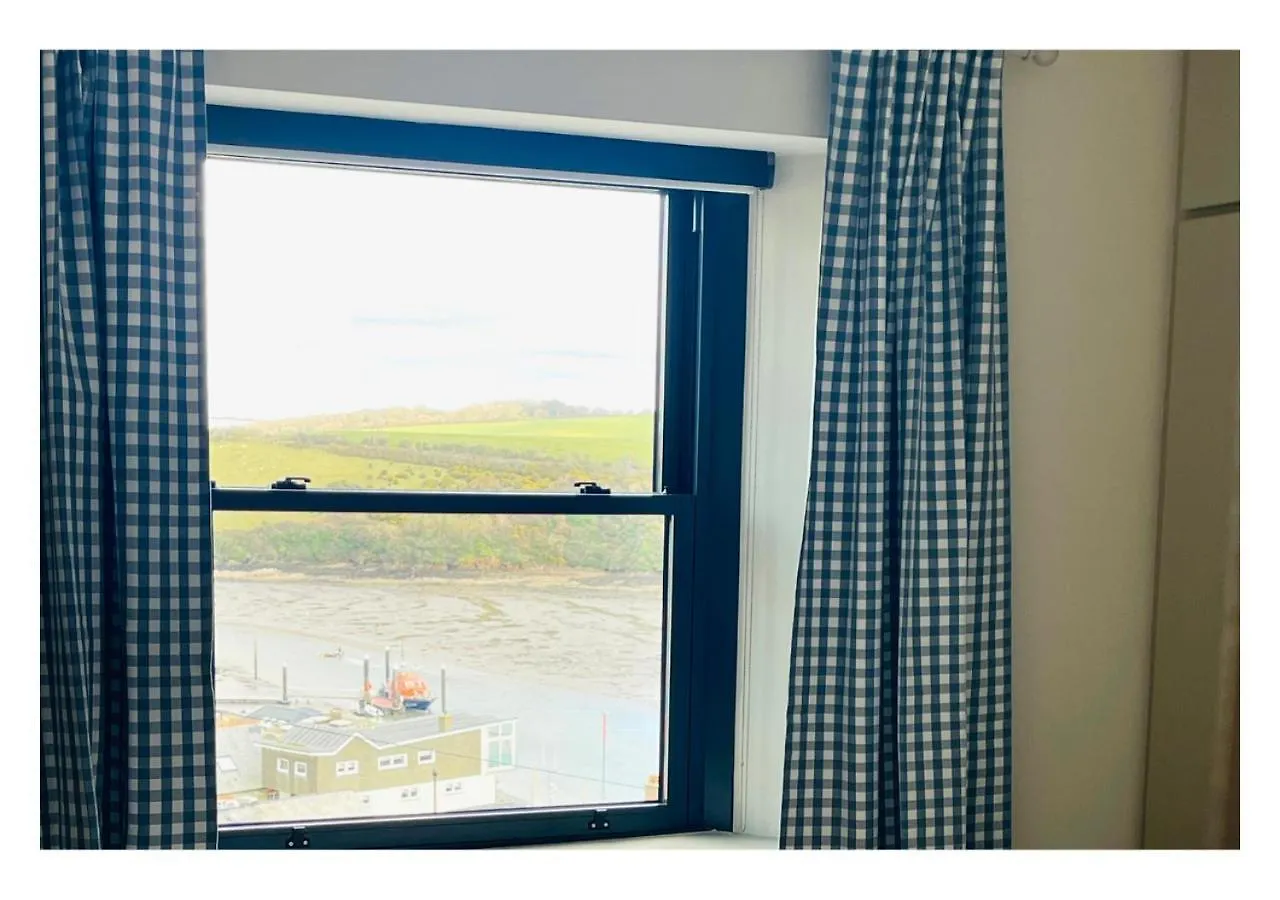 3-bedroom With Stunning Estuary Views