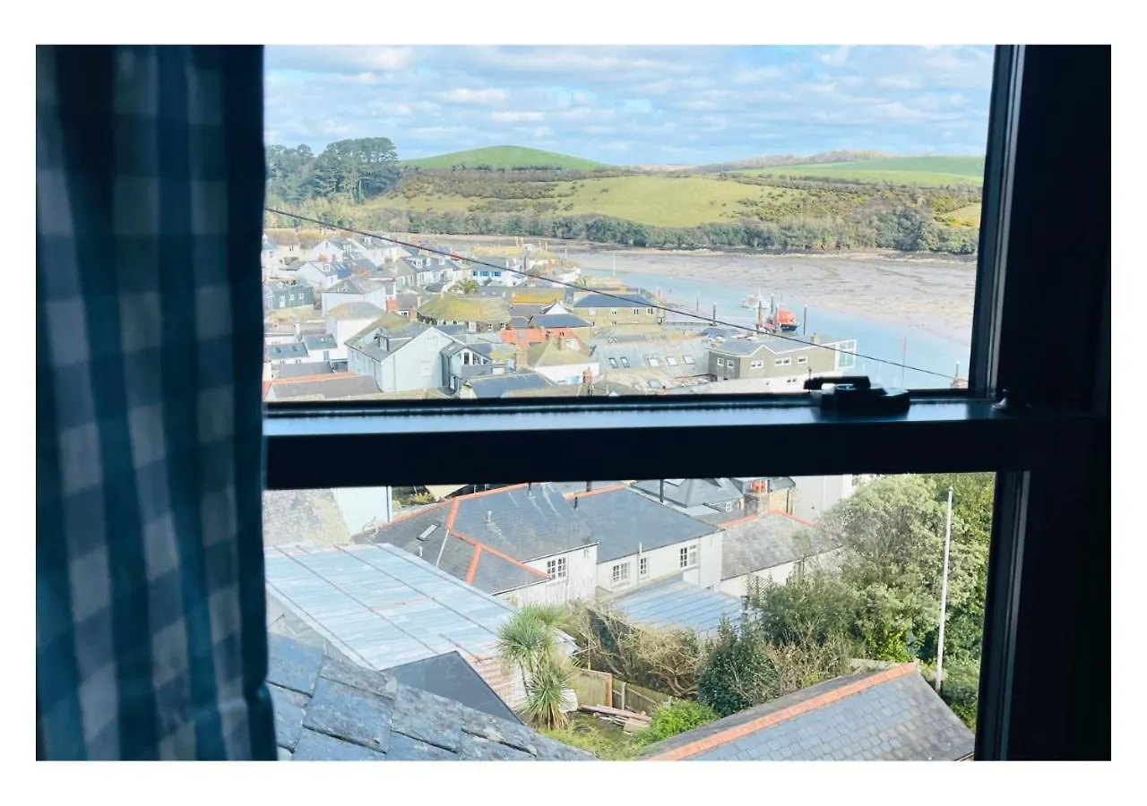 3-bedroom With Stunning Estuary Views Holiday home
