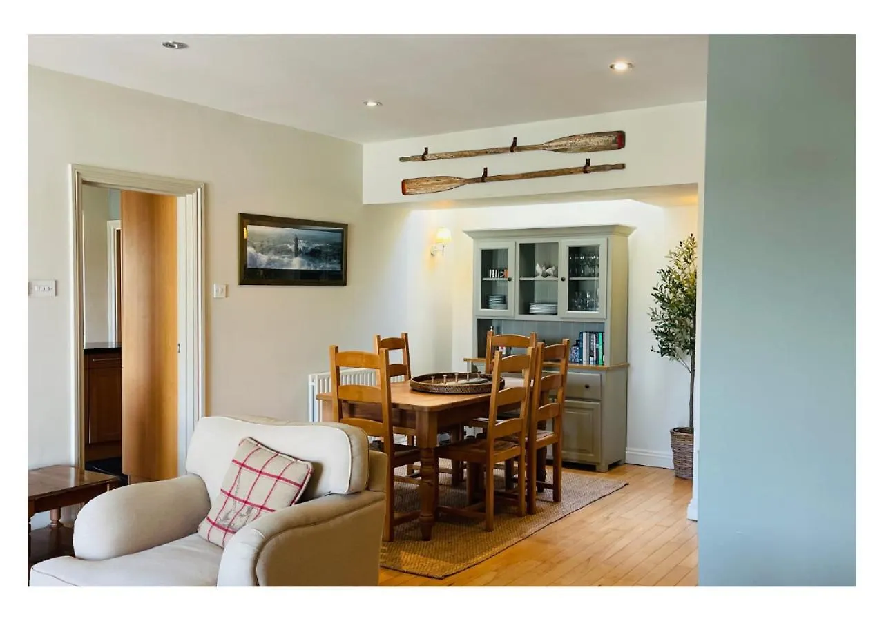Holiday home 3-bedroom With Stunning Estuary Views *