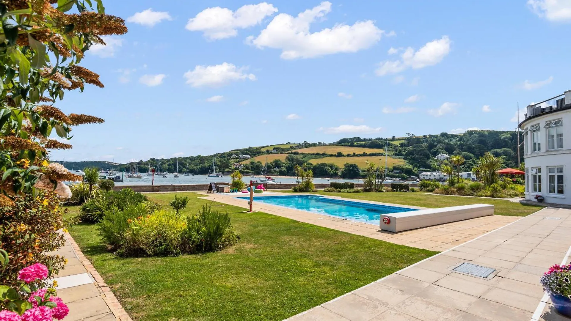 No 12 The * Salcombe