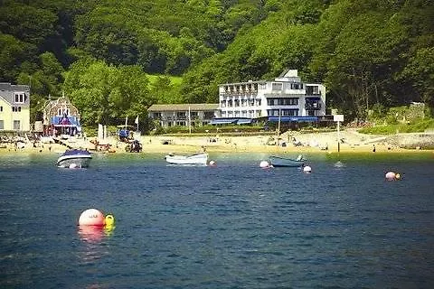 Harbour Club & 3*