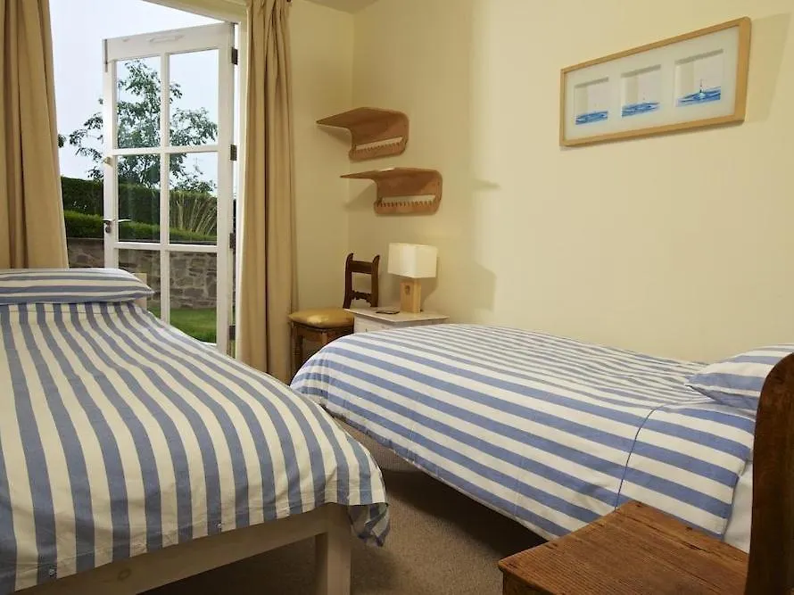 3 Combehaven * Salcombe