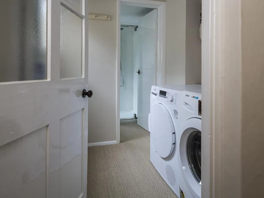 11 Robinsons Row Holiday home *