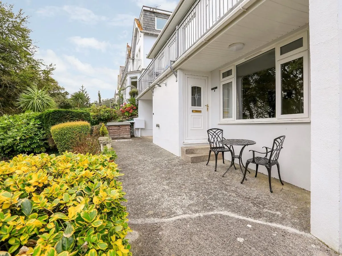 Sunrise, 8 Melbury Salcombe