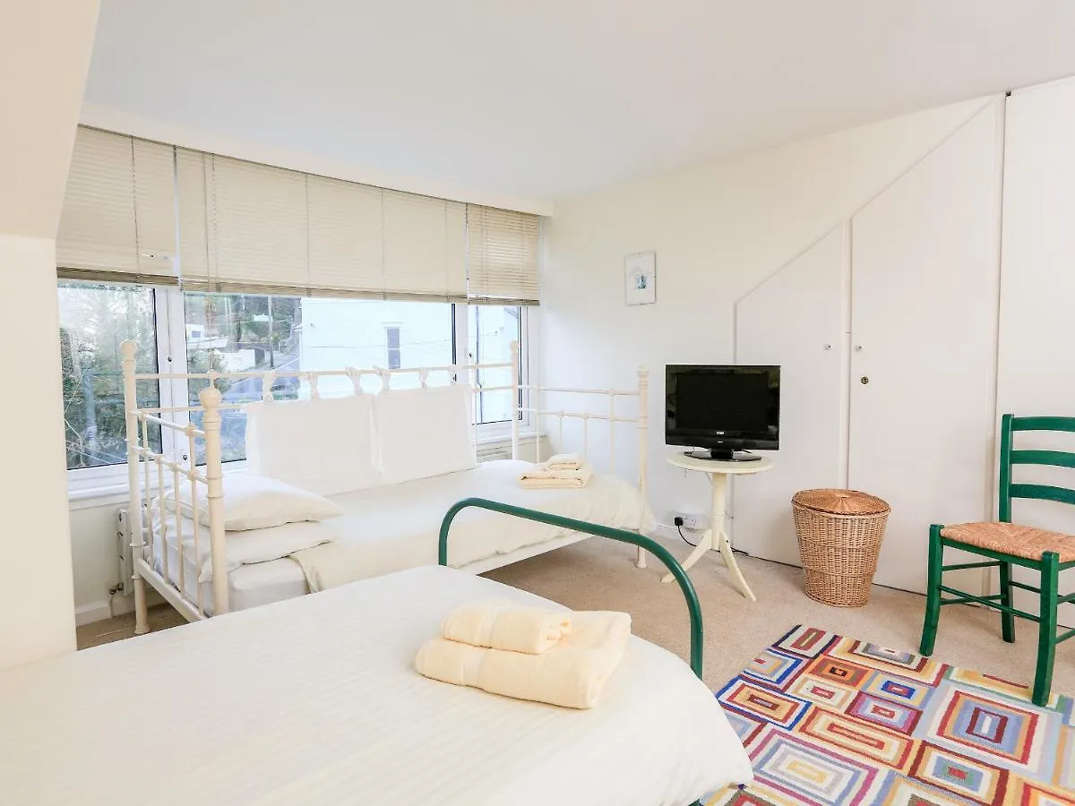 2 North Crest House * Salcombe