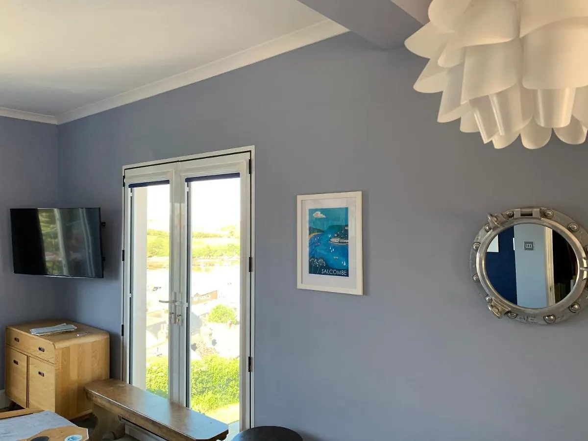 3, Glenthorne House, Apartment *