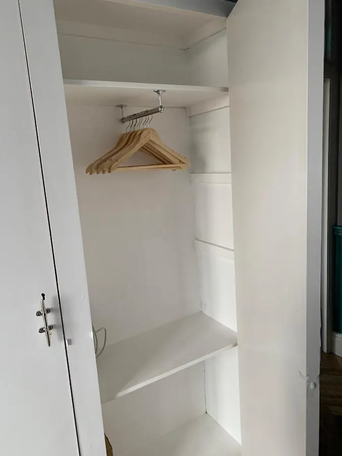 Apartment 3, Glenthorne House,
