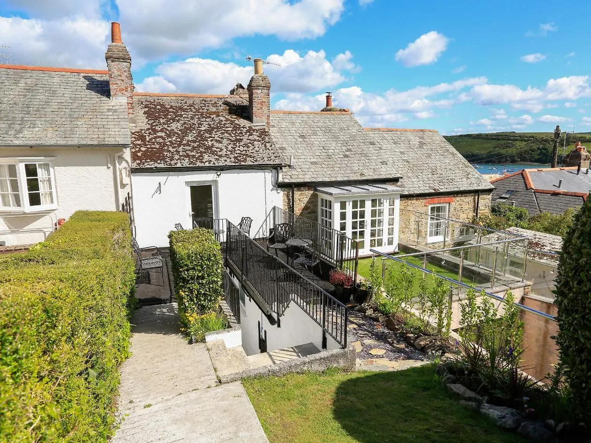 Aune Salcombe