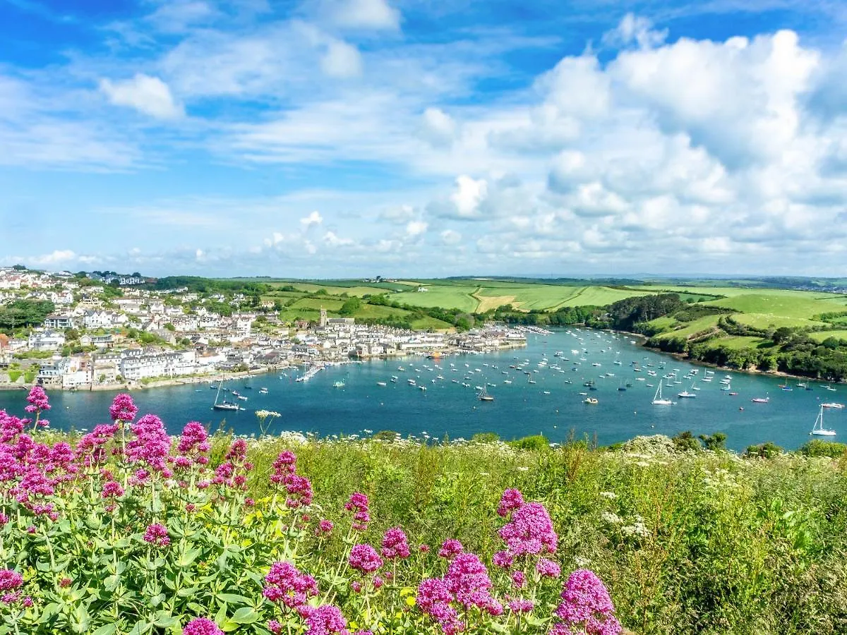Sunrise, 8 Melbury Holiday home Salcombe