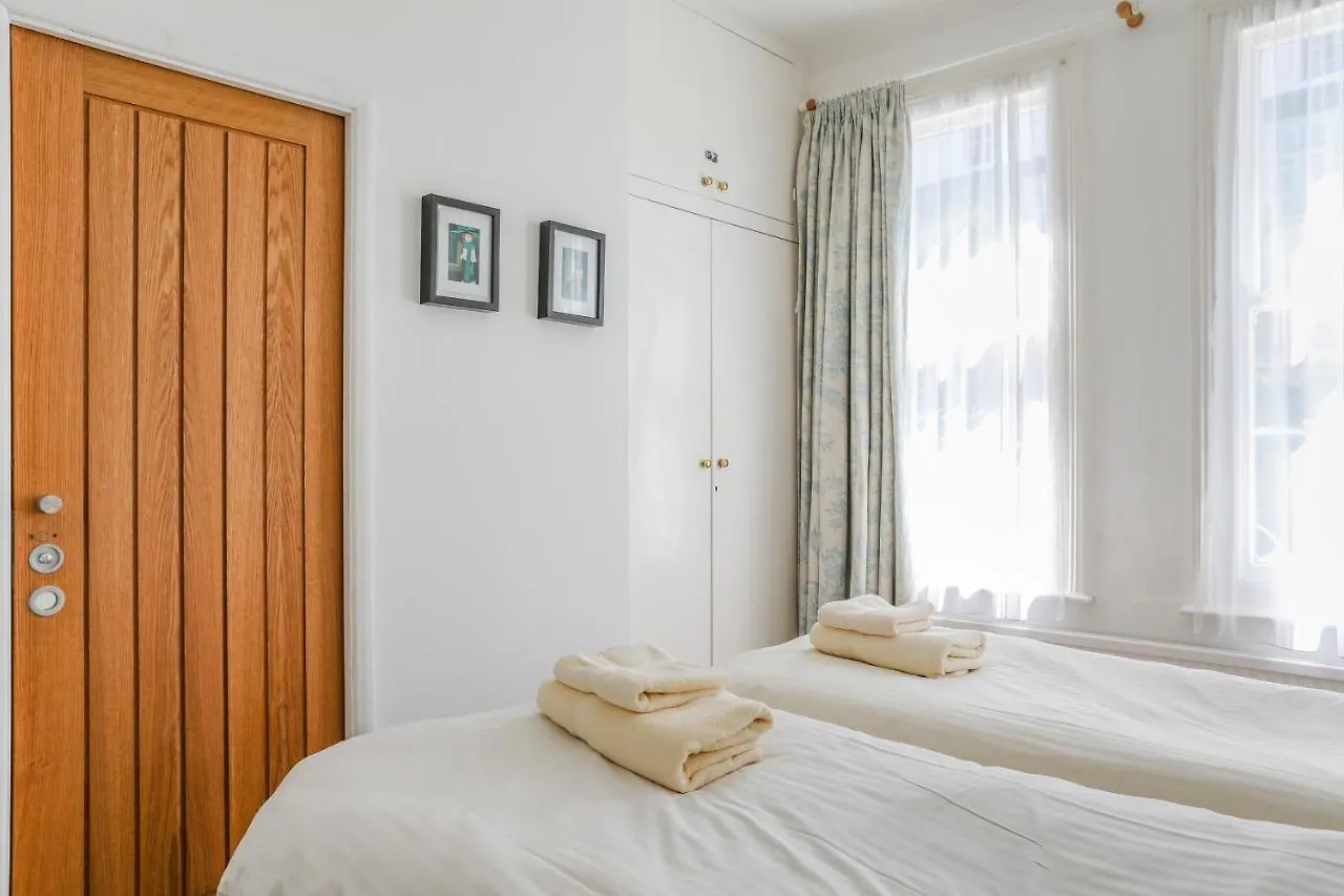 4 Glenthorne House * Salcombe