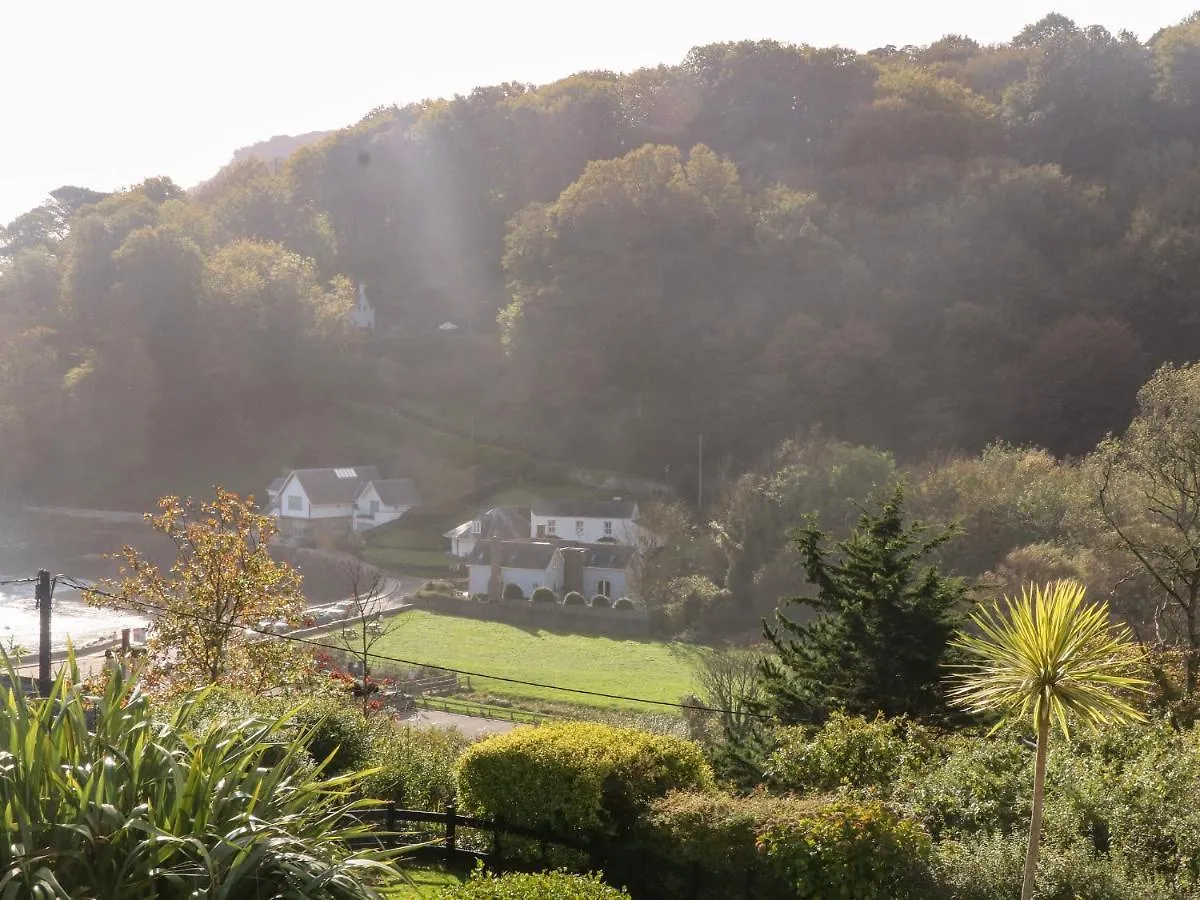 14 St Elmo Court Apartment Salcombe