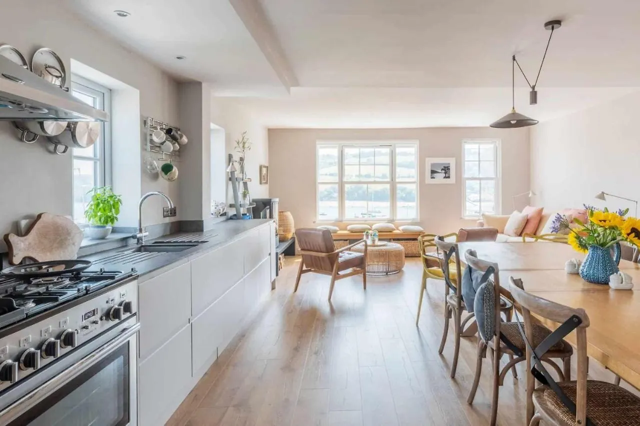 10 Buckley Street Holiday home *