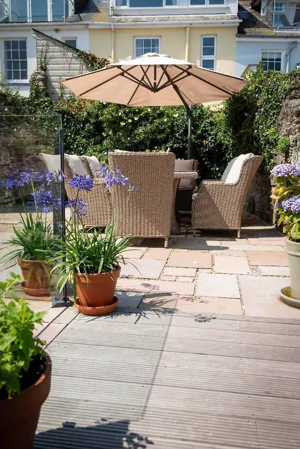 10 Buckley Street Holiday home *