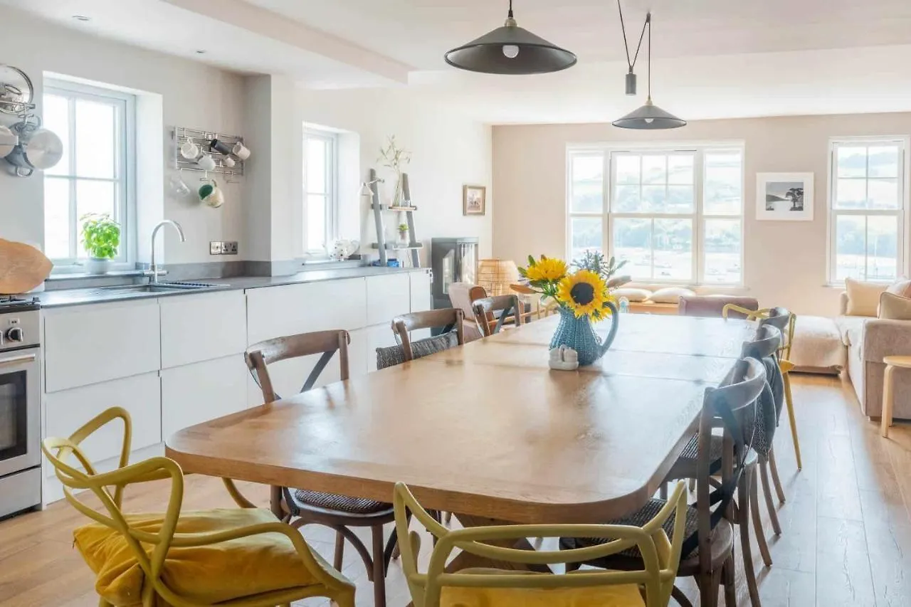 10 Buckley Street Salcombe