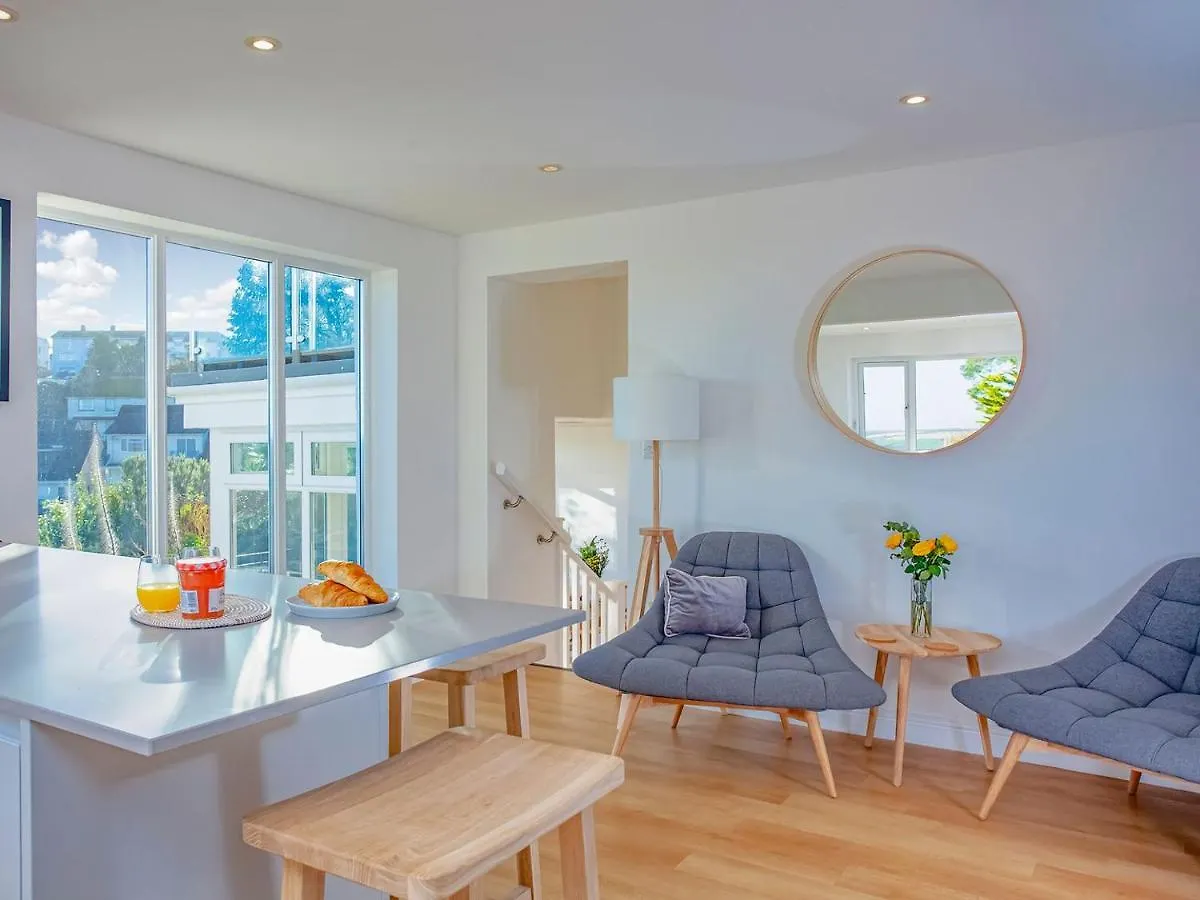 Beacon House Salcombe