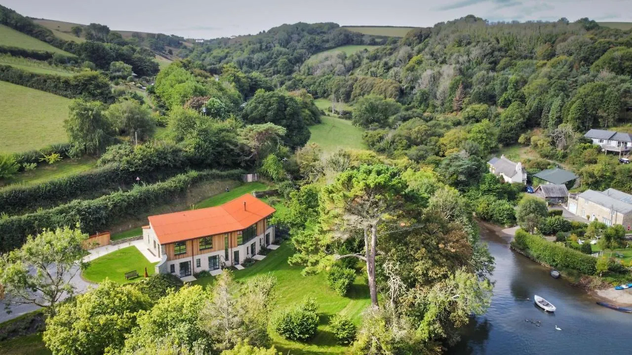 Goodshelter Bay Holiday home Salcombe