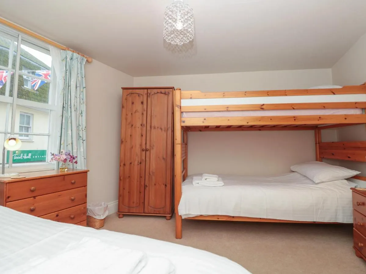 Topside Apartment *