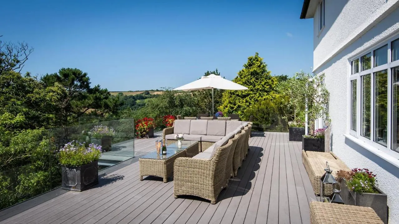 Holiday home Mandalay Salcombe