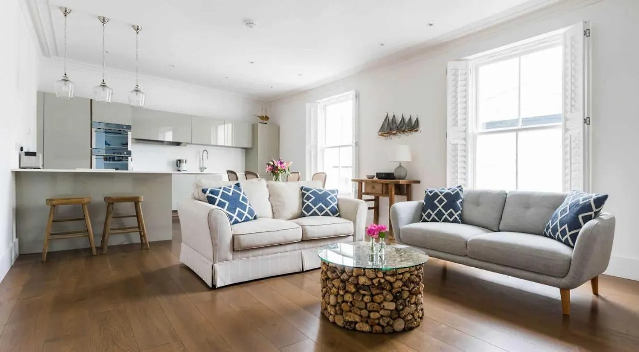 Midships Holiday home