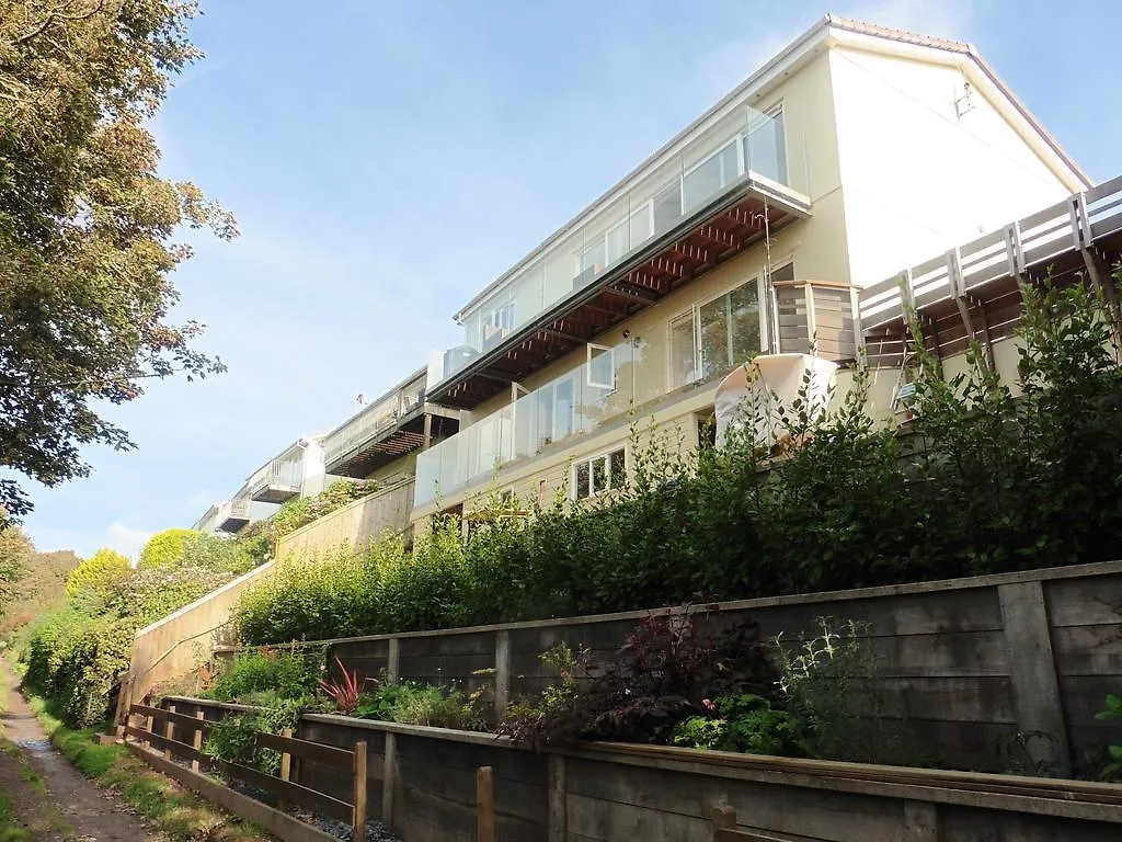 Garden House * Salcombe