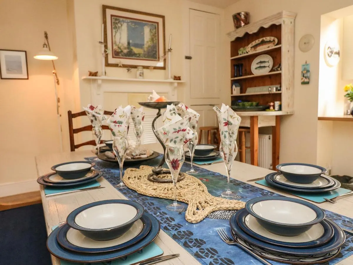 Mayflower, 9 Coronation Road