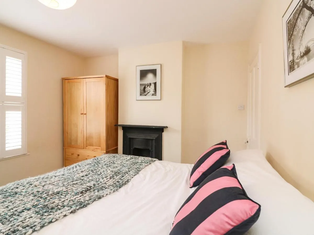 Mayflower, 9 Coronation Road Salcombe