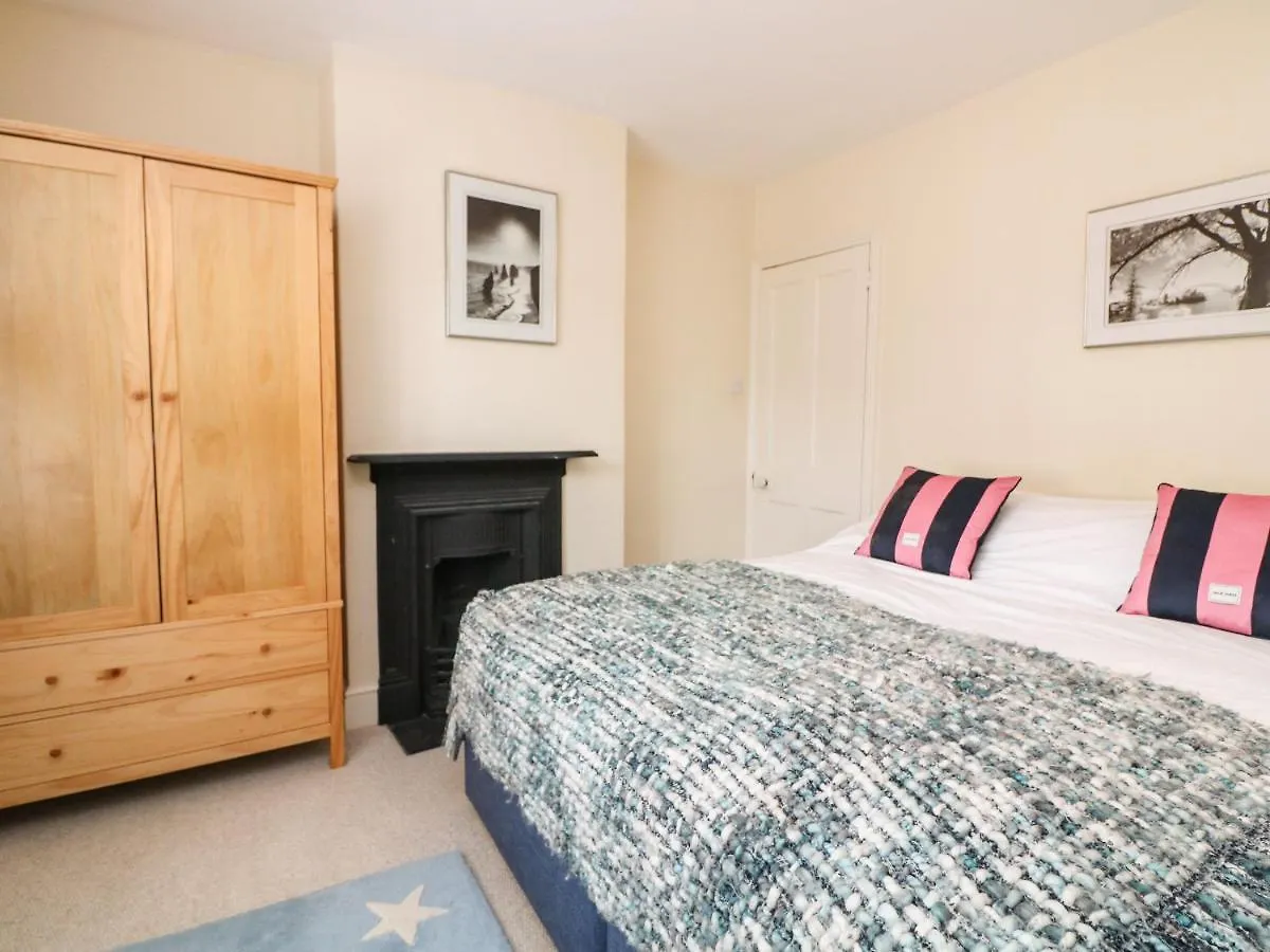 Mayflower, 9 Coronation Road *