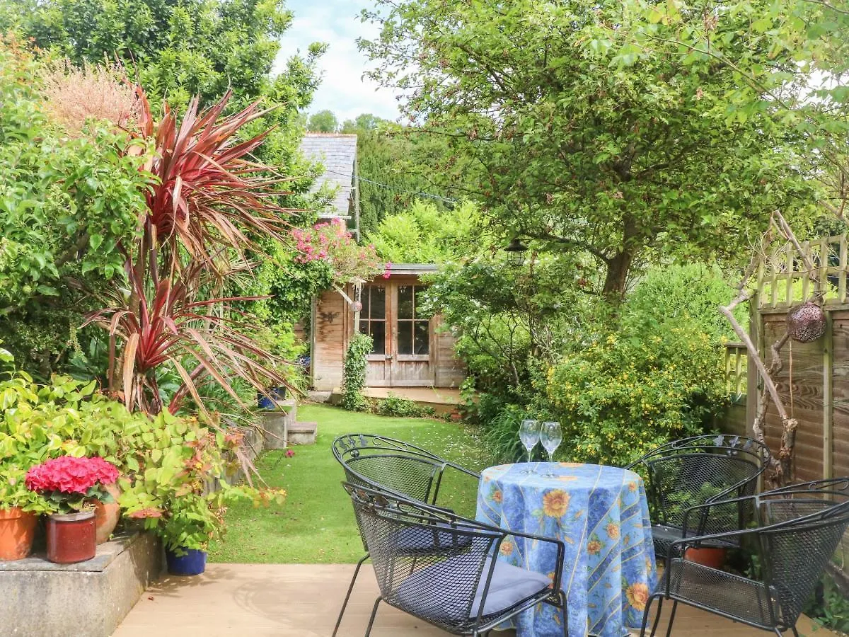 Mayflower, 9 Coronation Road *