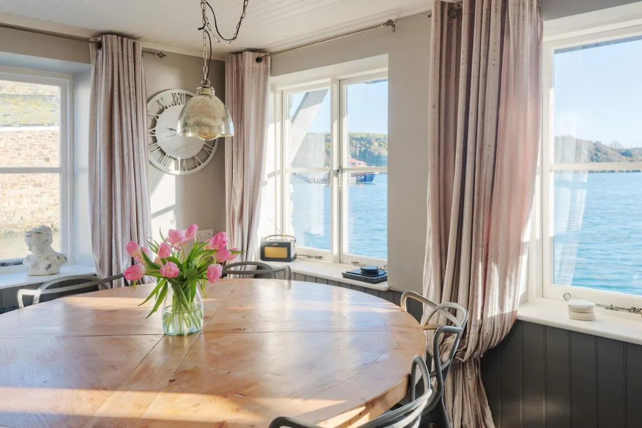 2 Clifton Place Holiday home *