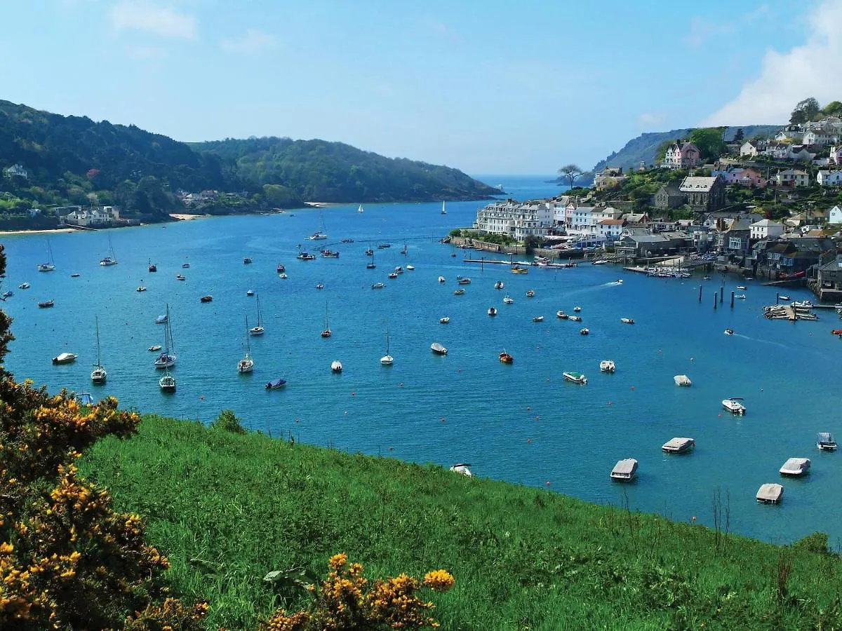 1 Camperdown Salcombe