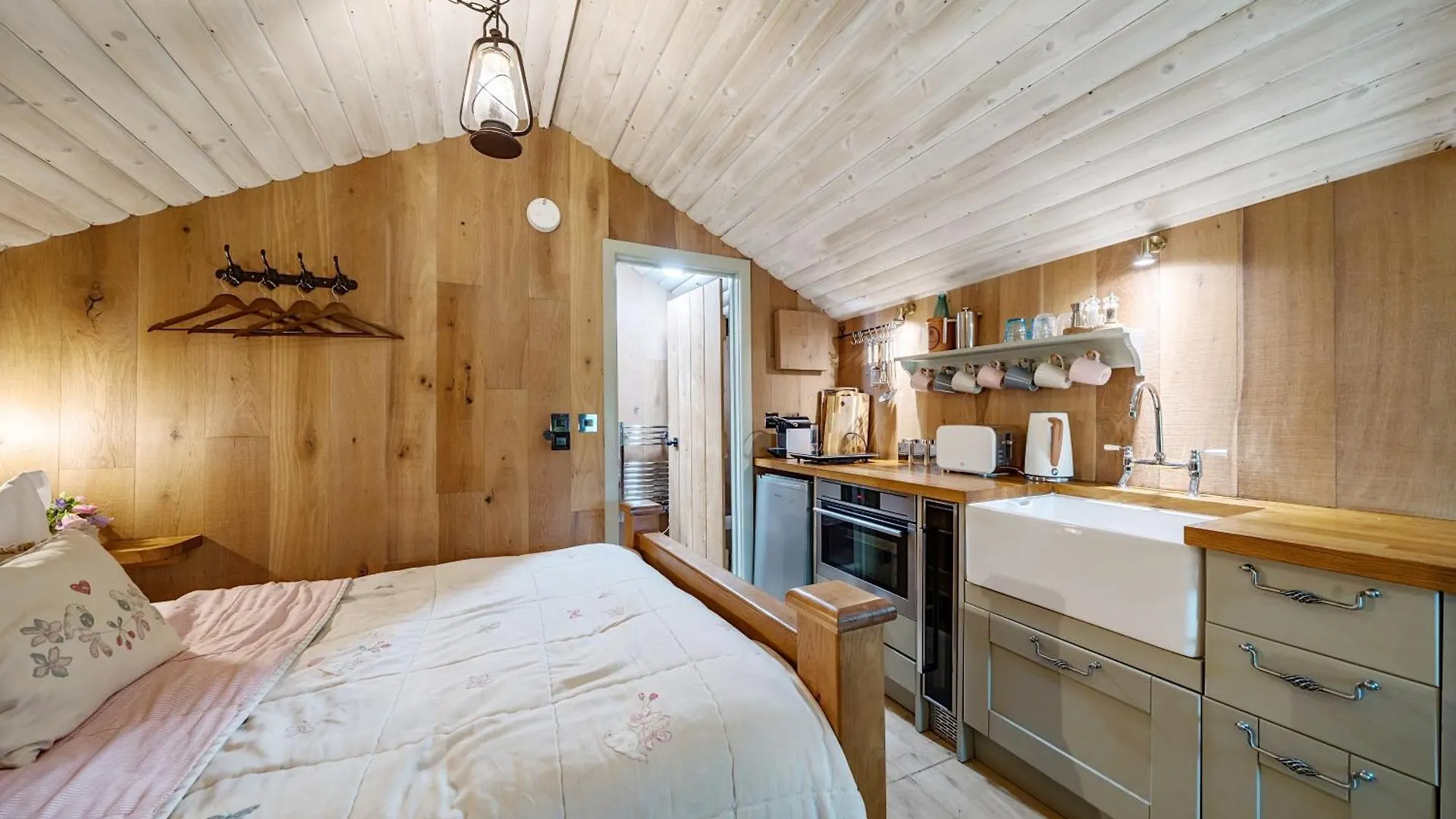 The Treehouse At Farm * Salcombe
