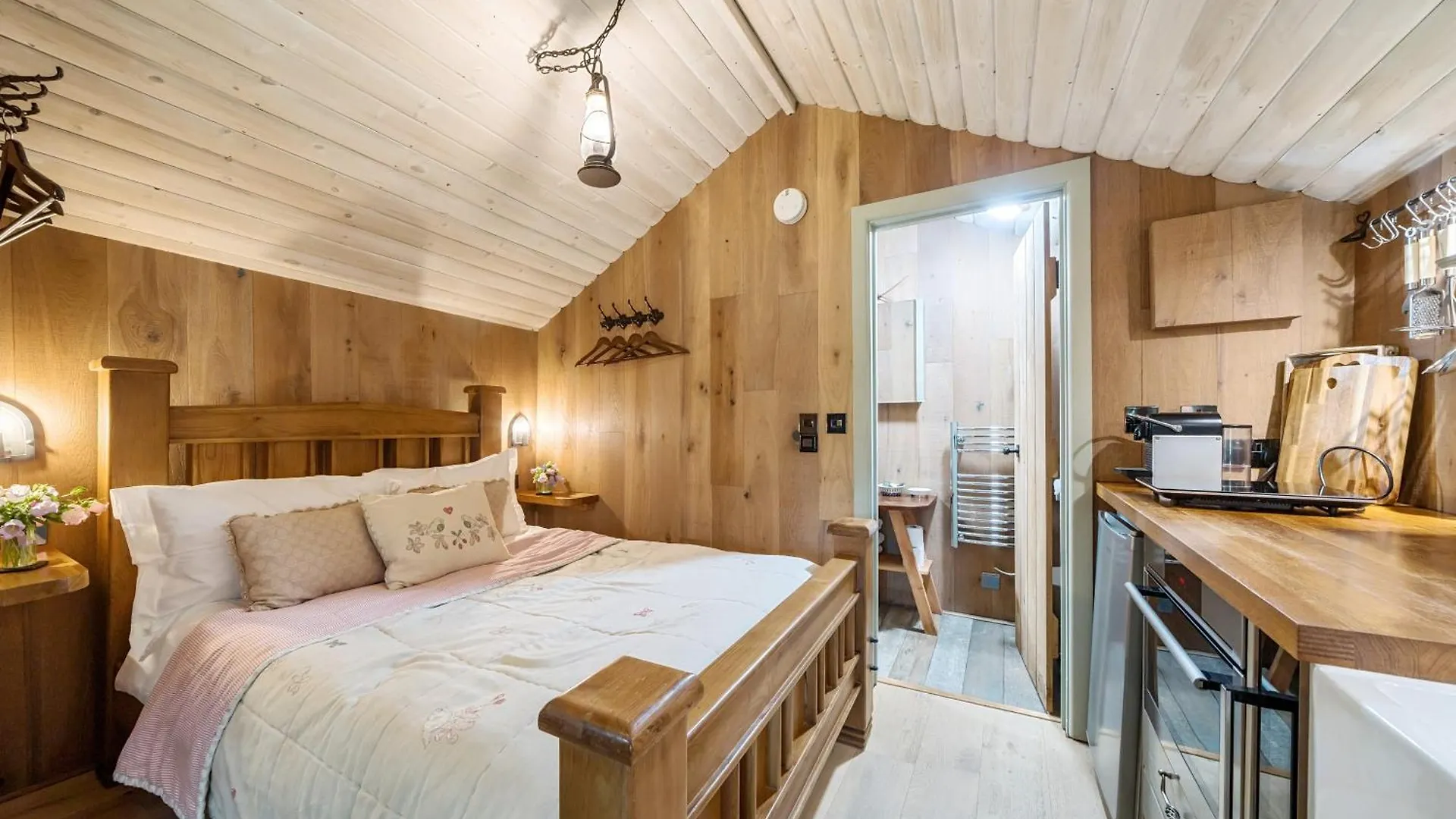 The Treehouse At Farm * Salcombe