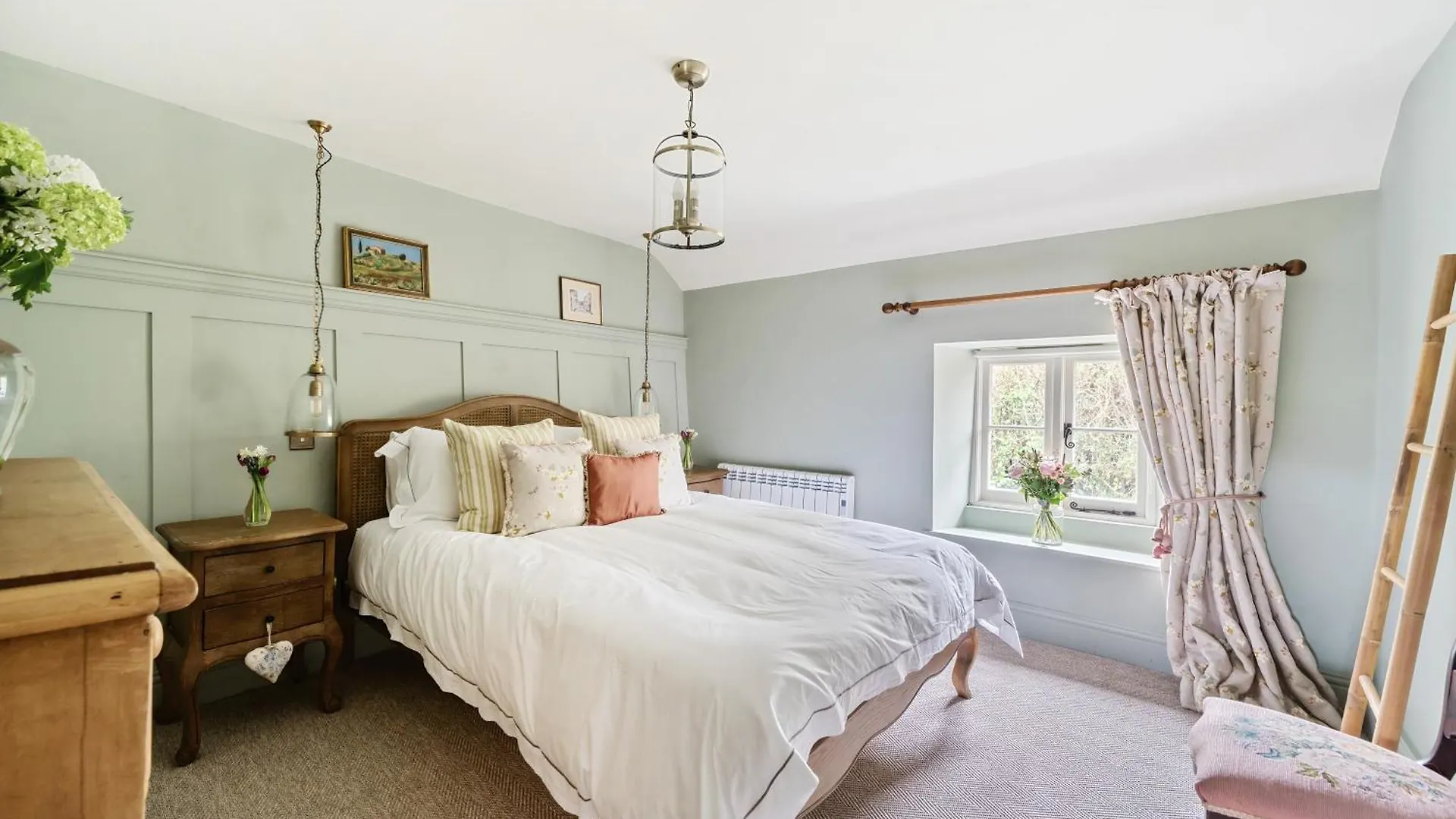 Thimble Cottage, *