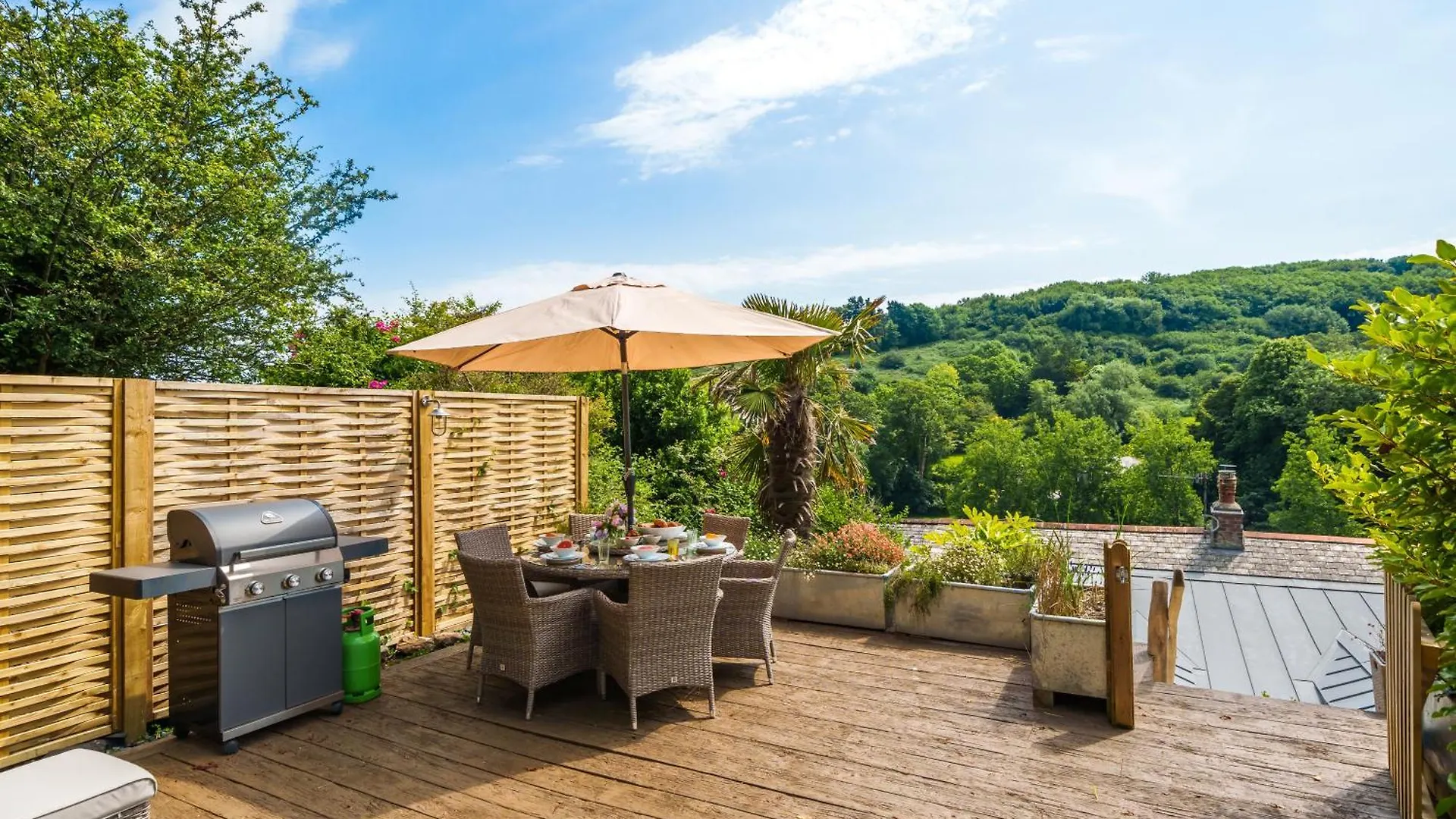 In Tranquil Hamlet Salcombe