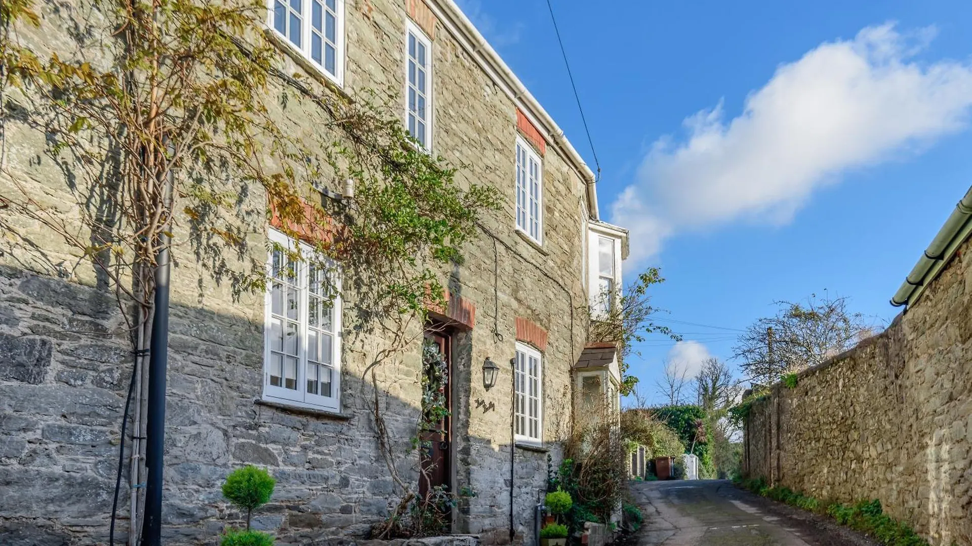 In Tranquil Hamlet Holiday home Salcombe