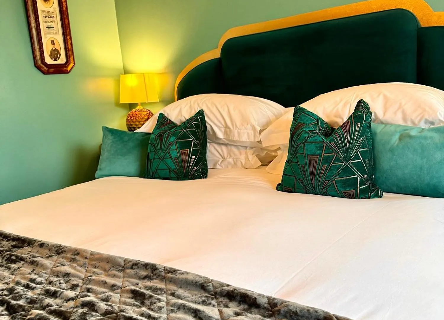 Brightham House - Exclusively For Adults Bed & Breakfast 5*