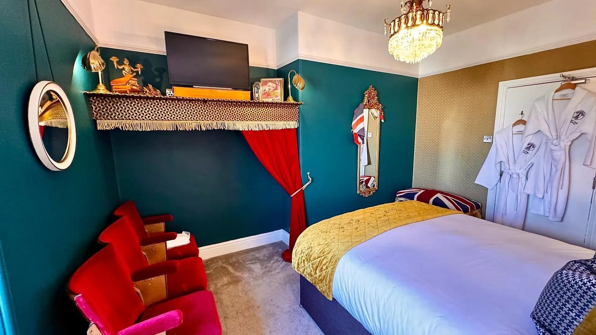 Brightham House - Exclusively For Adults